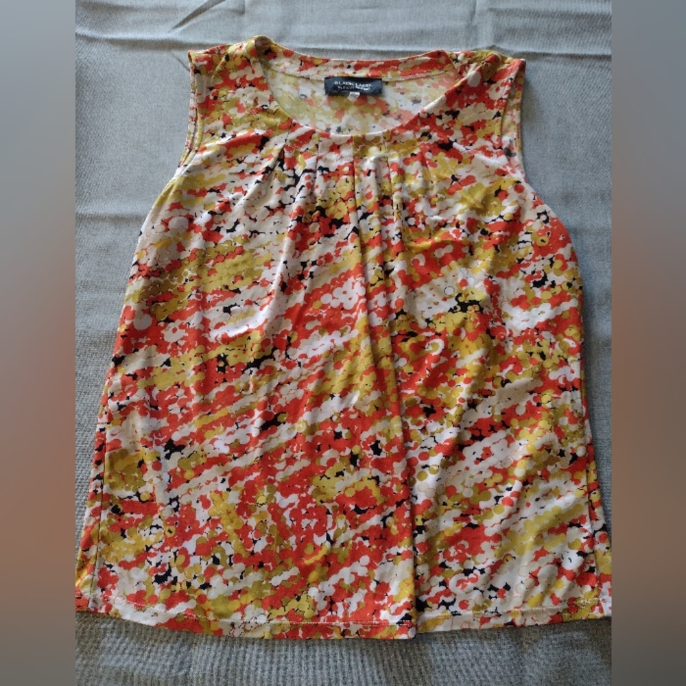 Sleeveless blouse